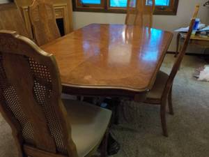 lot 676 image: Dining Table and 4 Matching Chairs ...