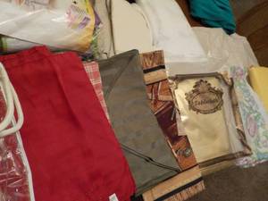 lot 683 image: Vintage Tablecloths...