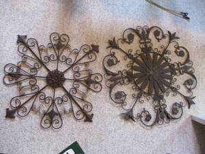 lot 202 image: 2 Metal Wall Dcor 23 x 26...