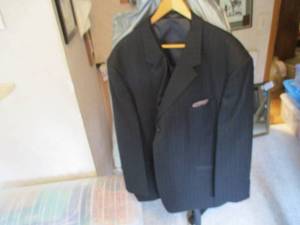 lot 221 image: Suit Set- Jacket is size 54R, pants...