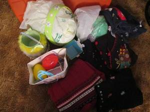 lot 516 image: Christmas Sweaters and Easter Decor...