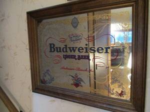 lot 539 image: Framed Mirror Budweiser Sign...