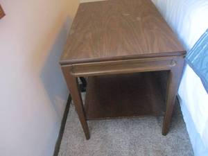 lot 547 image: Side Table 26 x 17 x 20 and set of ...
