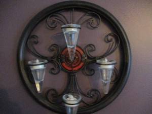 lot 548 image: Wall Dcor, Framed Print and Vase...