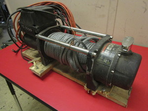 lot 321 image: SUPER-WINCH TS 9500 WINCH