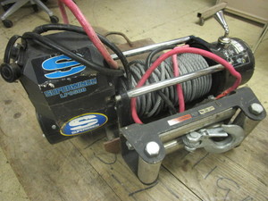 lot 322 image: SUPER-WINCH LP8500 WINCH