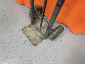 lot 6 image: 2 Wheel Hand Cart