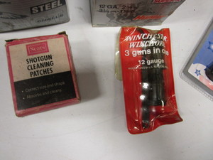lot 88 image: Assorted Ammo & Knife Set