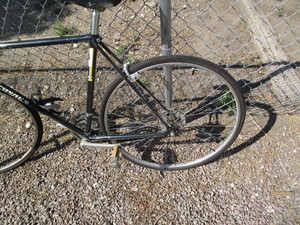 lot 100 image: Schwinn Bike