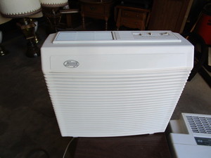 lot 114 image: Air Cleaners, Electric Heater, Dehumidifier