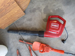 lot 121 image: Tool Box & Lawn & Garden Lot