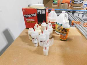 lot 93 image: Assortment of Glues
