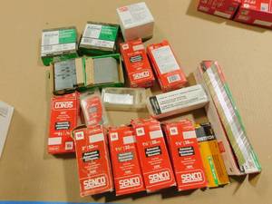 lot 104 image: Senco Galvanized Brad Nails  Interchange Industrial Fasteners