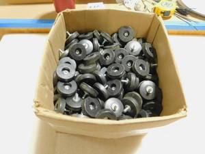 lot 145 image: Rubber Adjustable Furniture Foot Glides