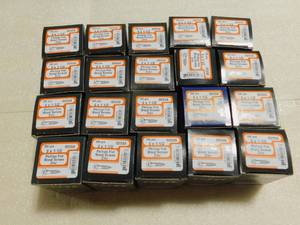 lot 165 image: Phillips Flat Wood Zinc Screws