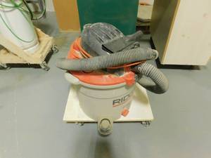 lot 228 image: Shop Vac