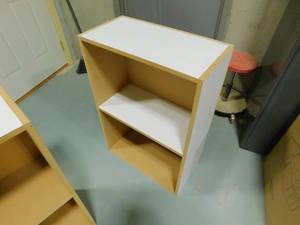 lot 281 image: Wood Shelf