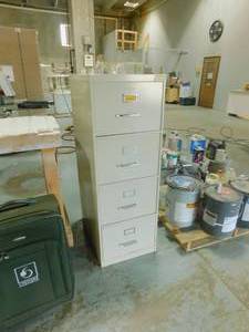 lot 347 image: 4 Drawer File Cabinet