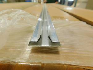 lot 362 image: Channel Aluminum 8