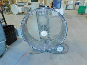 lot 454 image: Industrial Fan