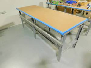 lot 126 image: Woodworking Table