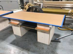 lot 464 image: Woodworking Bench