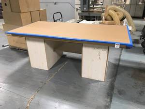 lot 465 image: Woodworking Bench
