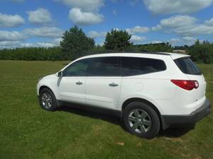 2011 Chevy Traverse LT AWD