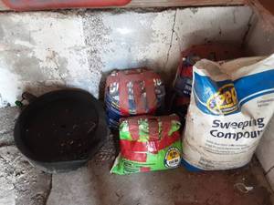 Drain Pan & Floor DrySweeping Compound