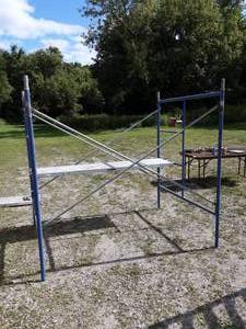 Blue Scaffolding Section 5x6x7 With Louisville Aluminum Deck
