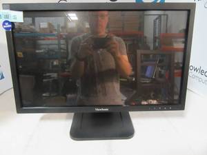 lot 46 image: Viewsonic 22 in LCD Monitor wstand