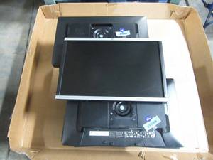 lot 68 image: Lot of 14 HP 22in LCD Moitors,  no stands,  all tested working