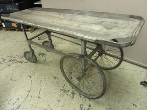 lot 417 image: VINTAGE X-RAY STRETCHER