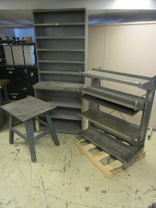 lot 422 image: METAL SHELF UNITS, WORK TABLE