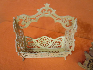 Book holder 13x7x16 Basket 12x6x11