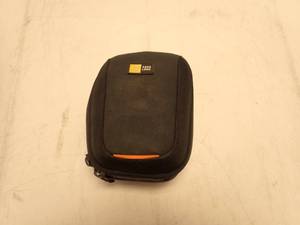 Nikon Coolpix Camera w Battery, Charger, and neck strap
