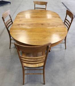 Dining Room Table & 4 Chairs