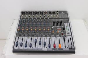 Behringer XENYX X1222USB Processor