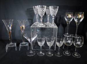 lot 101 image: Lot of 14 Crystal and Glass Goblets and Barware