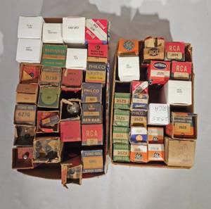 lot 45 image: Lot of 47 Vintage Vacuum Tubes