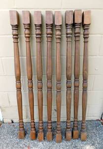 lot 75 image: Lot of 8 Wood Balusters