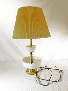 lot 111 image: Vintage Milk Glass and Brass Tiered Bowl Lamp