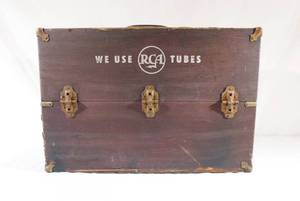 lot 38 image: Vintage RCA Service Repairmans Case