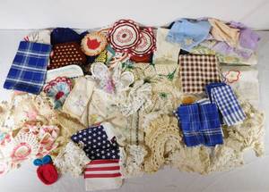 lot 129 image: Large lot of Table Lines and more