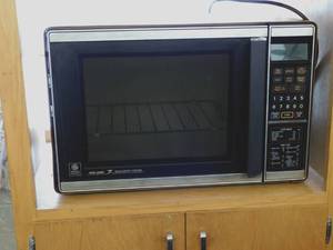 lot 108 image: Vintage GE DualWave Microwave System