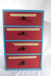 lot 174 image: Vintage 4 Drawer Chest