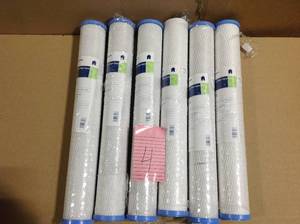 lot 4 image: Pentek EPM-20 20 in. x 2-78 in. Carbon Block Water Filter in good condition