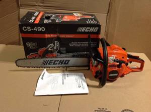lot 7 image: 20 in. 50.2 cc Gas 2-Stroke Cycle Chainsaw in good condition