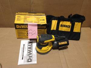 lot 82 image: 3 Amp Corded 5 in. Variable Speed Random Orbital Sander in good condition