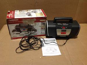 lot 90 image: Husky HD12120 12-Volt120-Volt Home And Auto Inflator in good condition